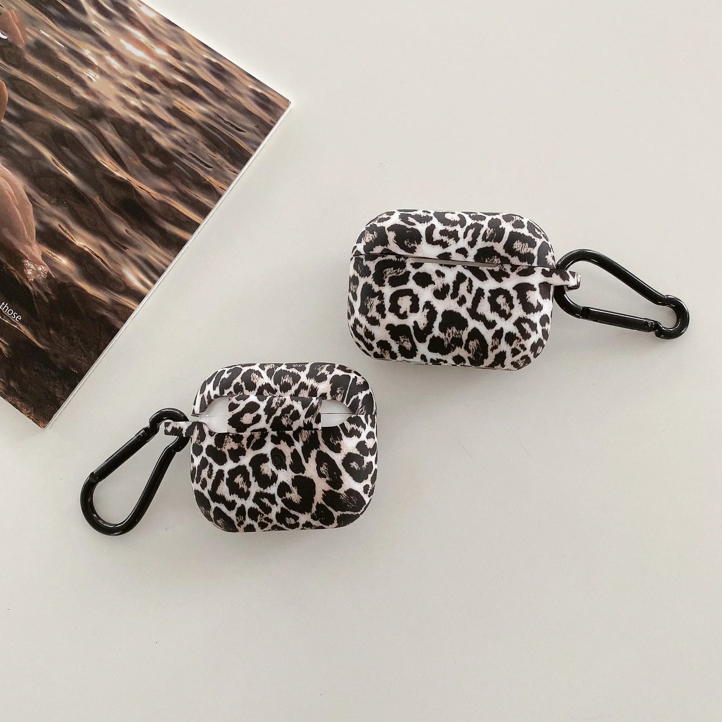 Leopard airpods case