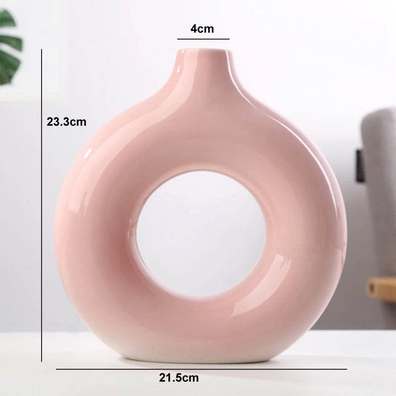 Circular nordic vase