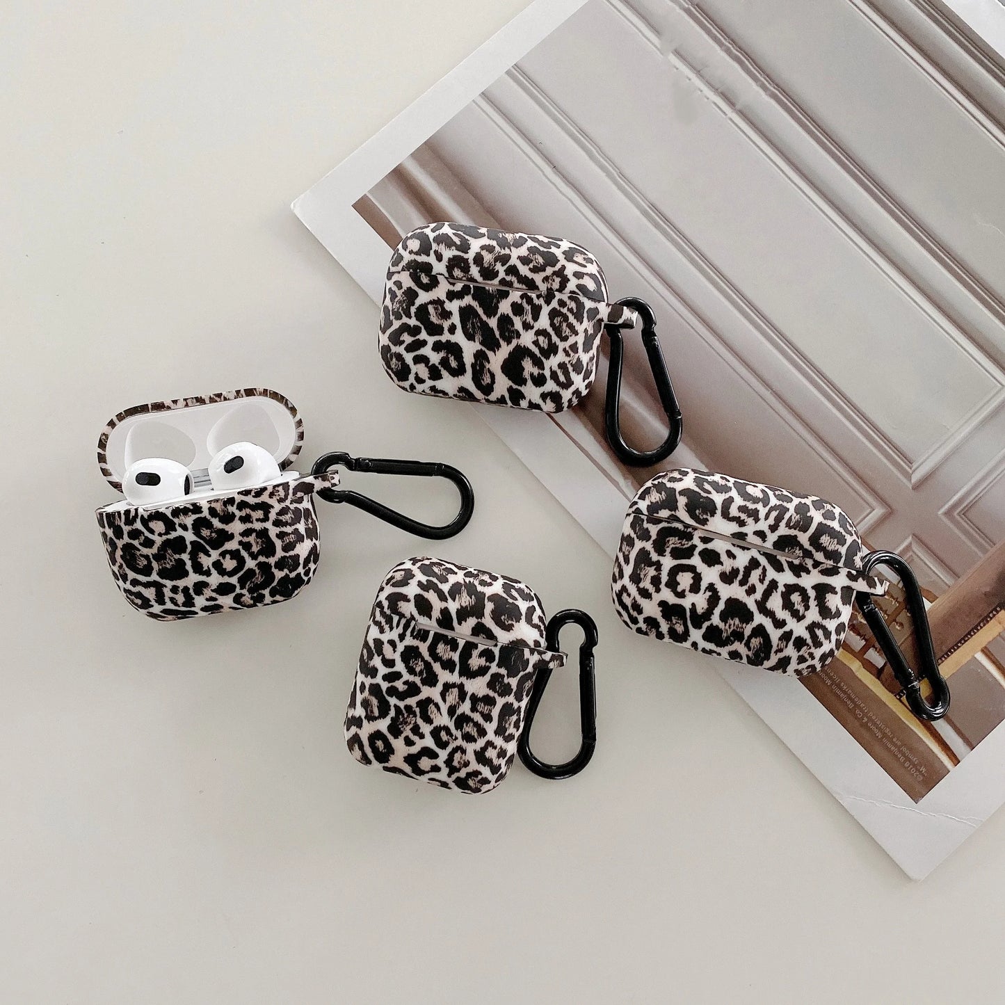 Leopard airpods case