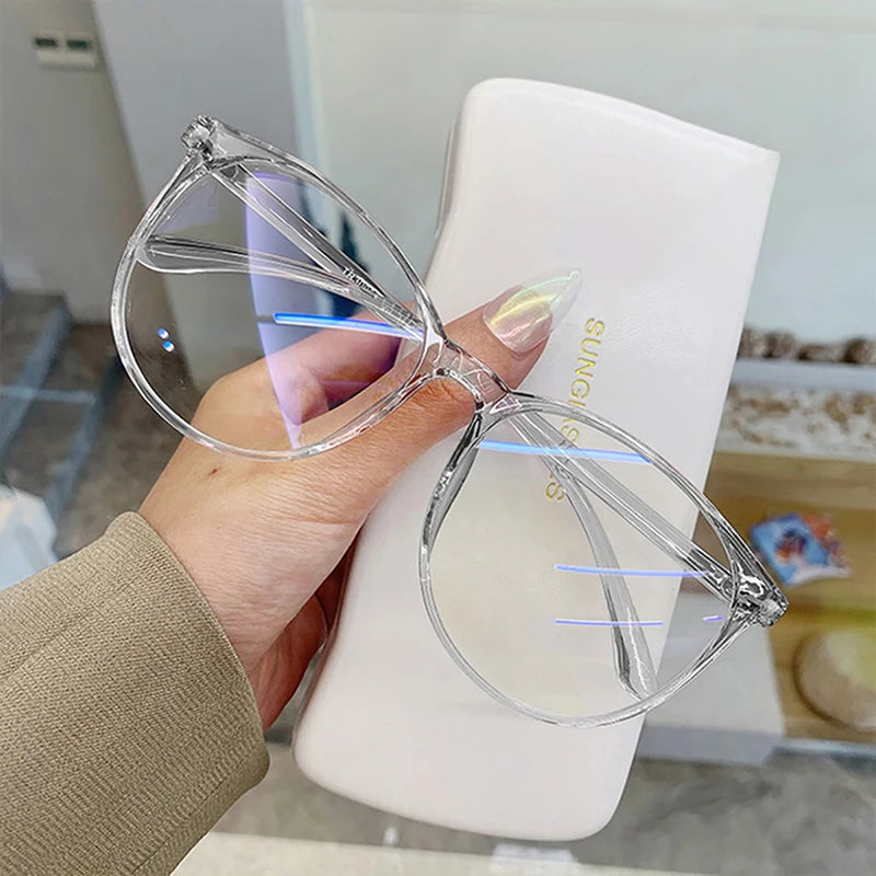 Women and man Glasses Ultralight Retro Transparent Frame Plain