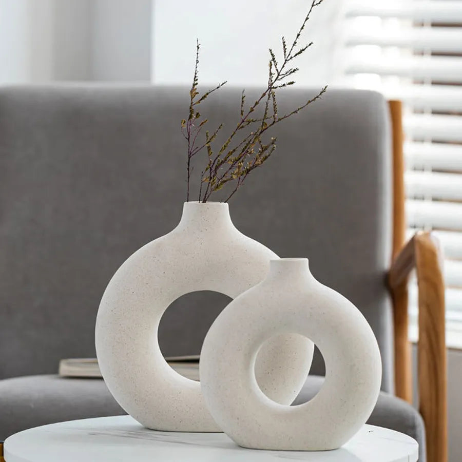 Circular nordic vase