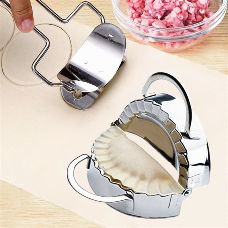 Ravioli maker